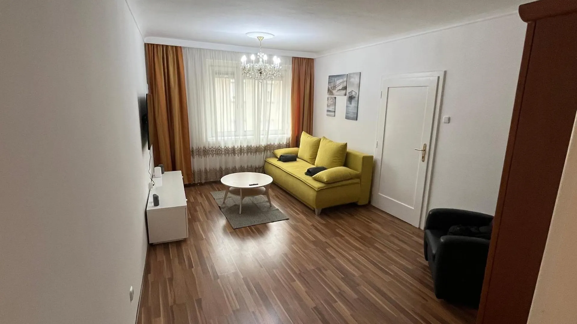 Elegant Viennese Apt 15 Min To City Center 0*, 비엔나