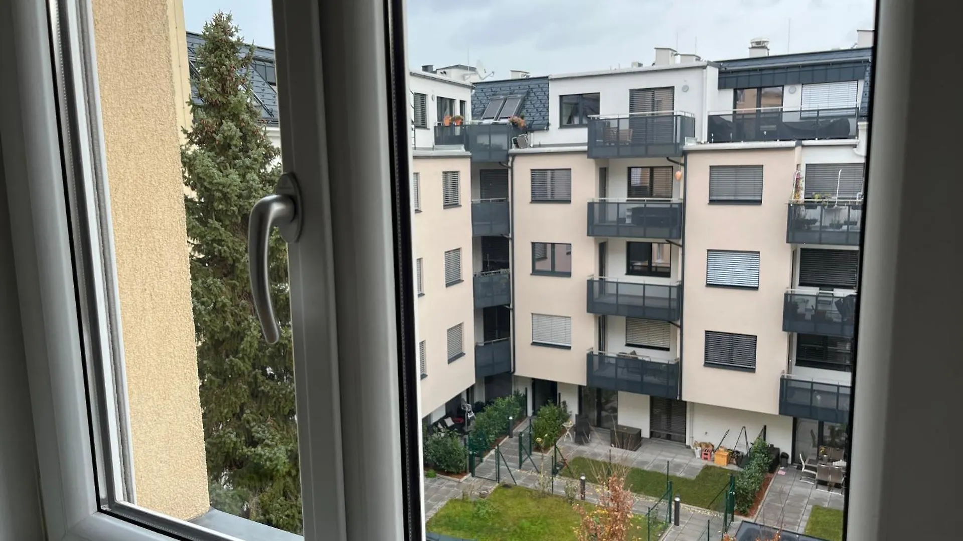Apartment Elegant Viennese Apt 15 Min To City Center